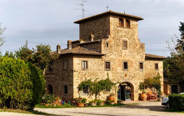 Casale in pietra a Pietrasanta